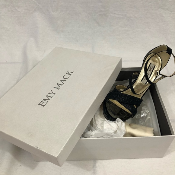 🌟Gorgeous Emy Mack Karina shoes🌟 - Picture 4 of 7